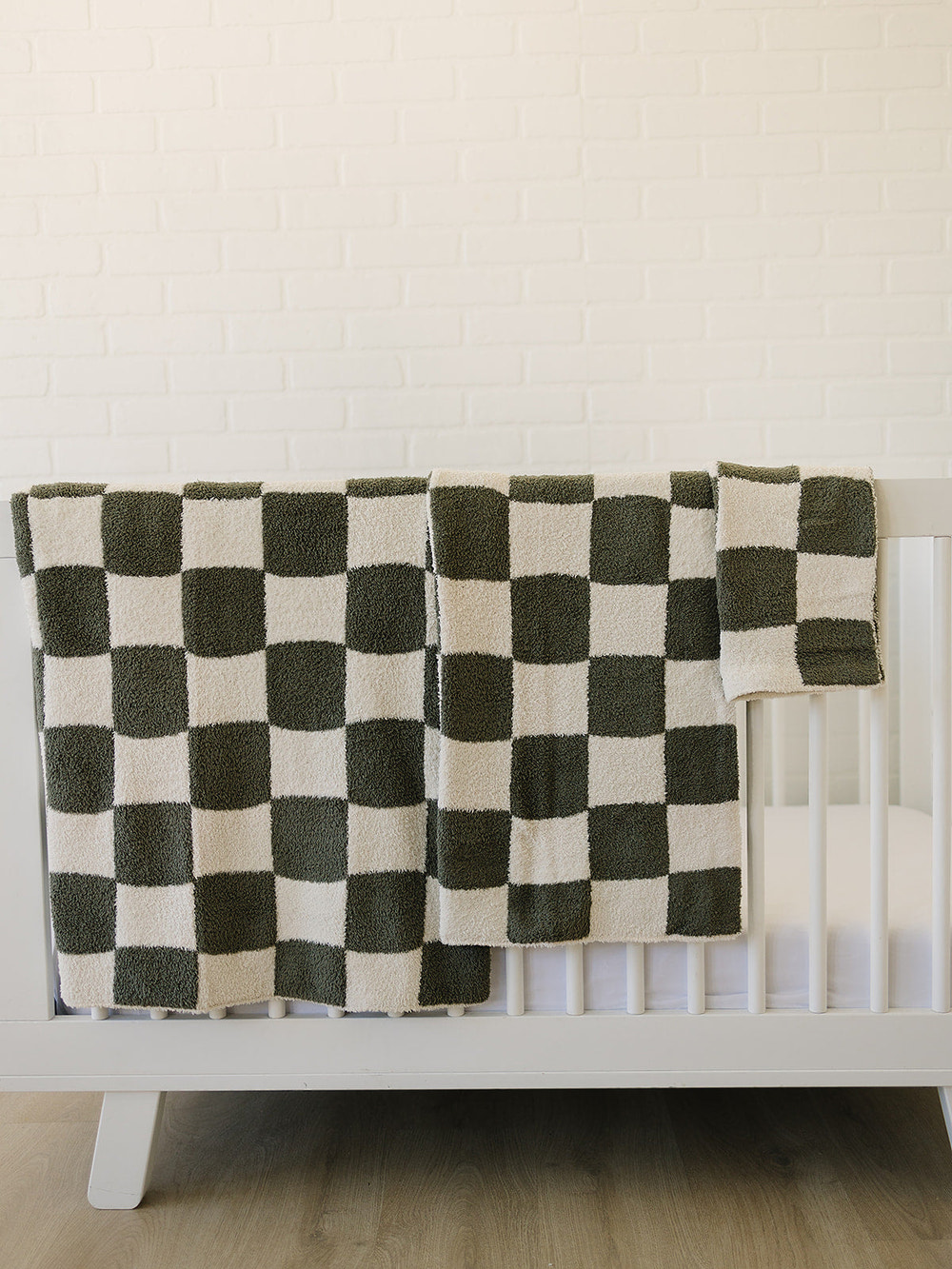 Green Checkered Plush Blanket - MOOGCO Baby