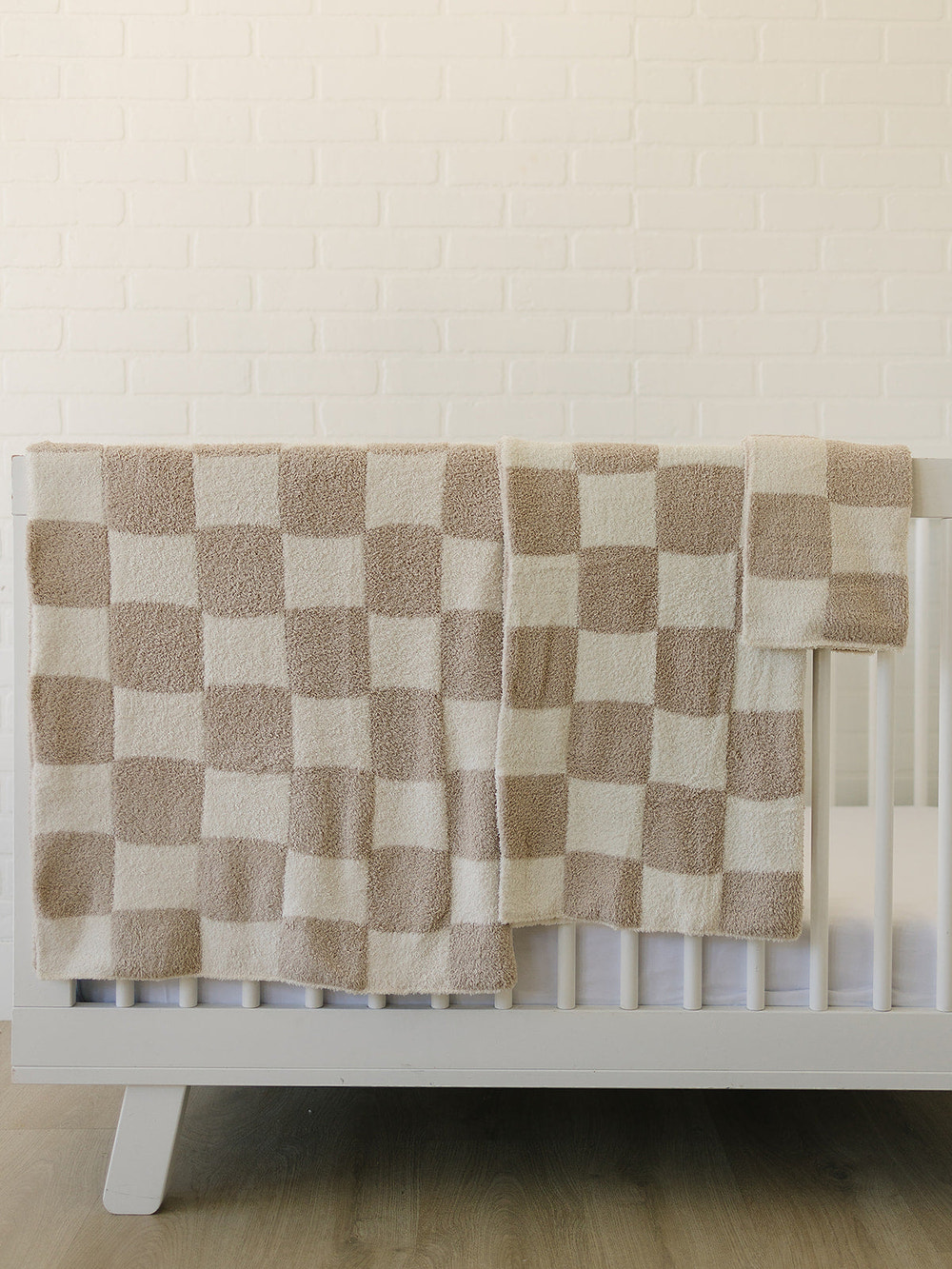 Taupe Checkered Plush Blanket - MOOGCO Baby