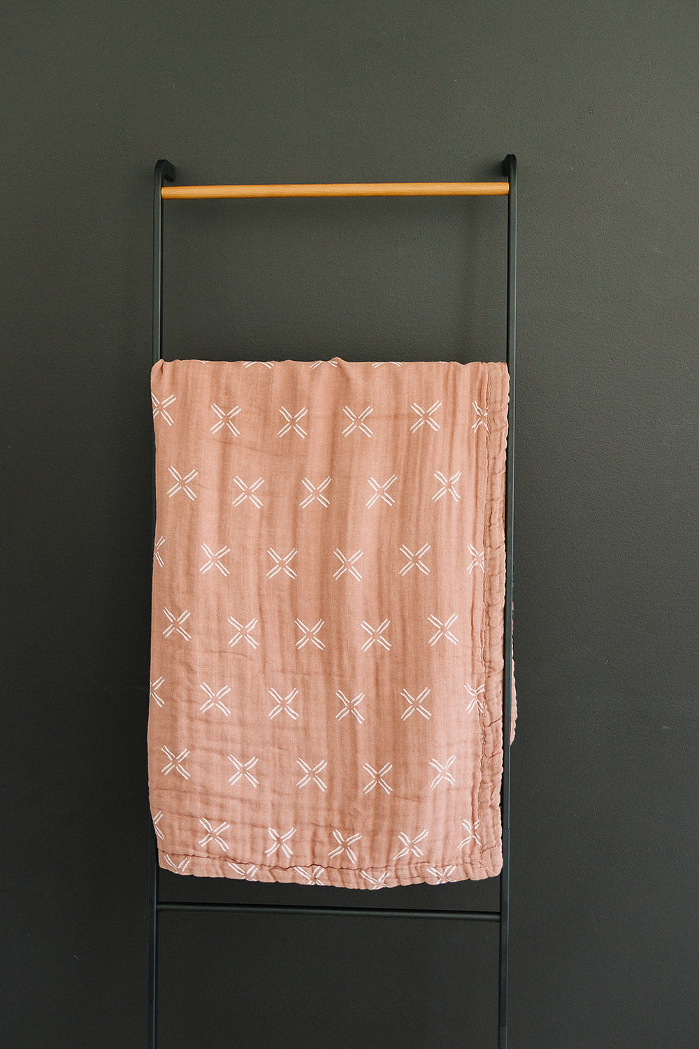 Just Peachy Muslin Quilt - MOOGCO Baby