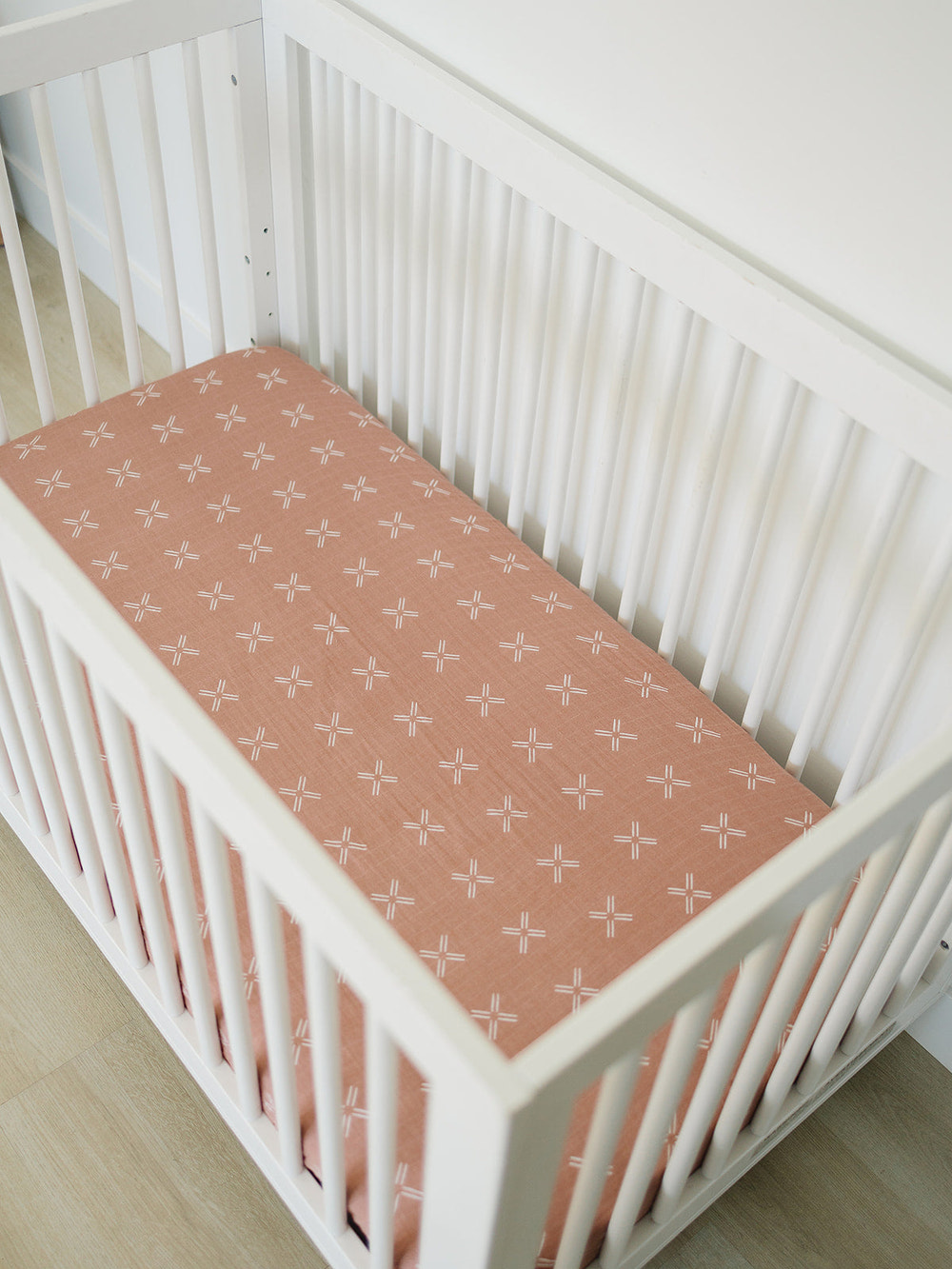 Just Peachy Muslin Crib Sheet - MOOGCO Baby