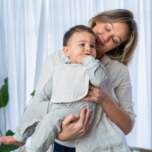 Muslin Bibs in White