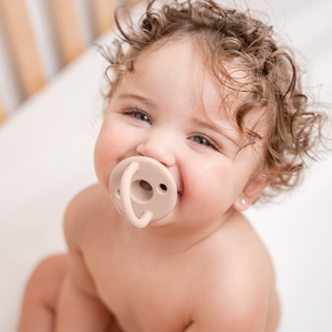 Pacifiers in Multicolor Girl, 5 Pack