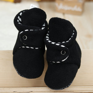 Anti-Slip Sole, Fleece Baby Booties, Newborn Home Booties, Sweat Proof Organic Cotton Lining, Black
