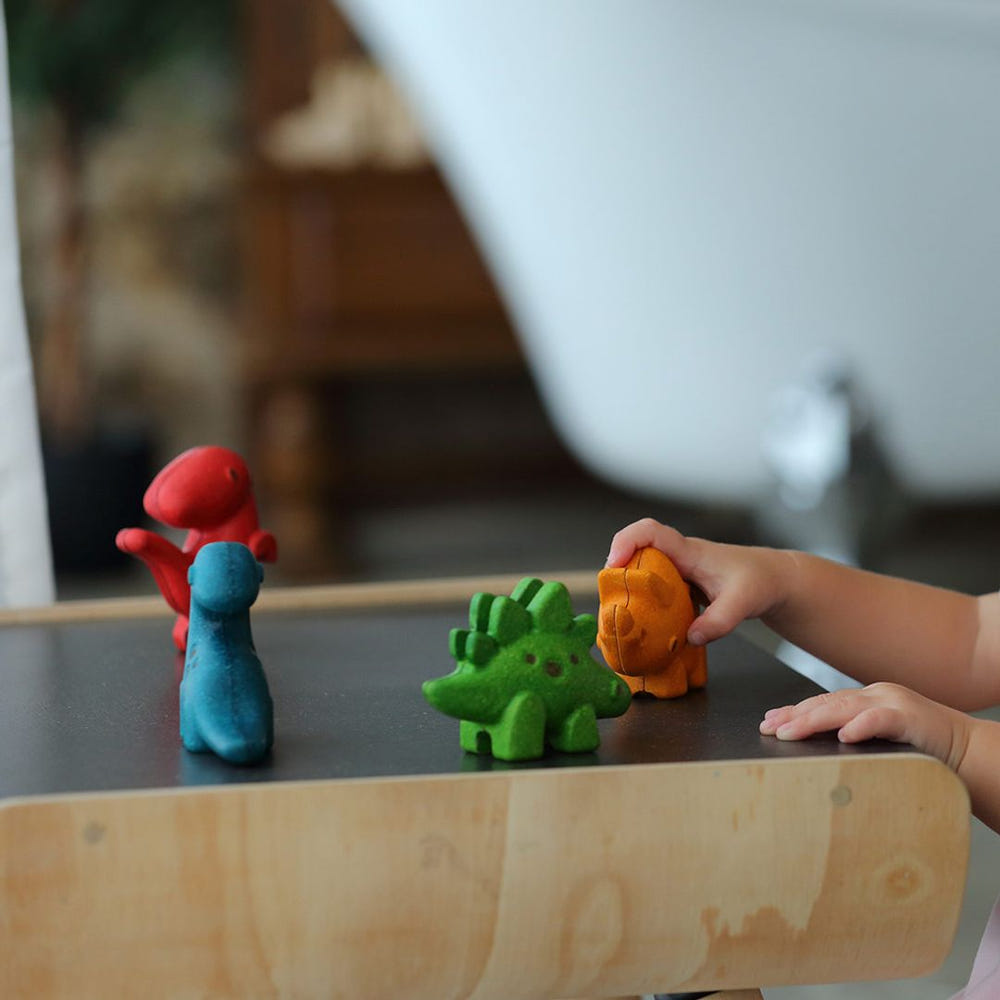 Colorful Dino Set for imaginative pretend play, featuring cute dinosaur figures and accessories for creative fun.