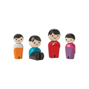 Fair skin tone family dolls for imaginative pretend play, perfect for nurturing creativity in children.