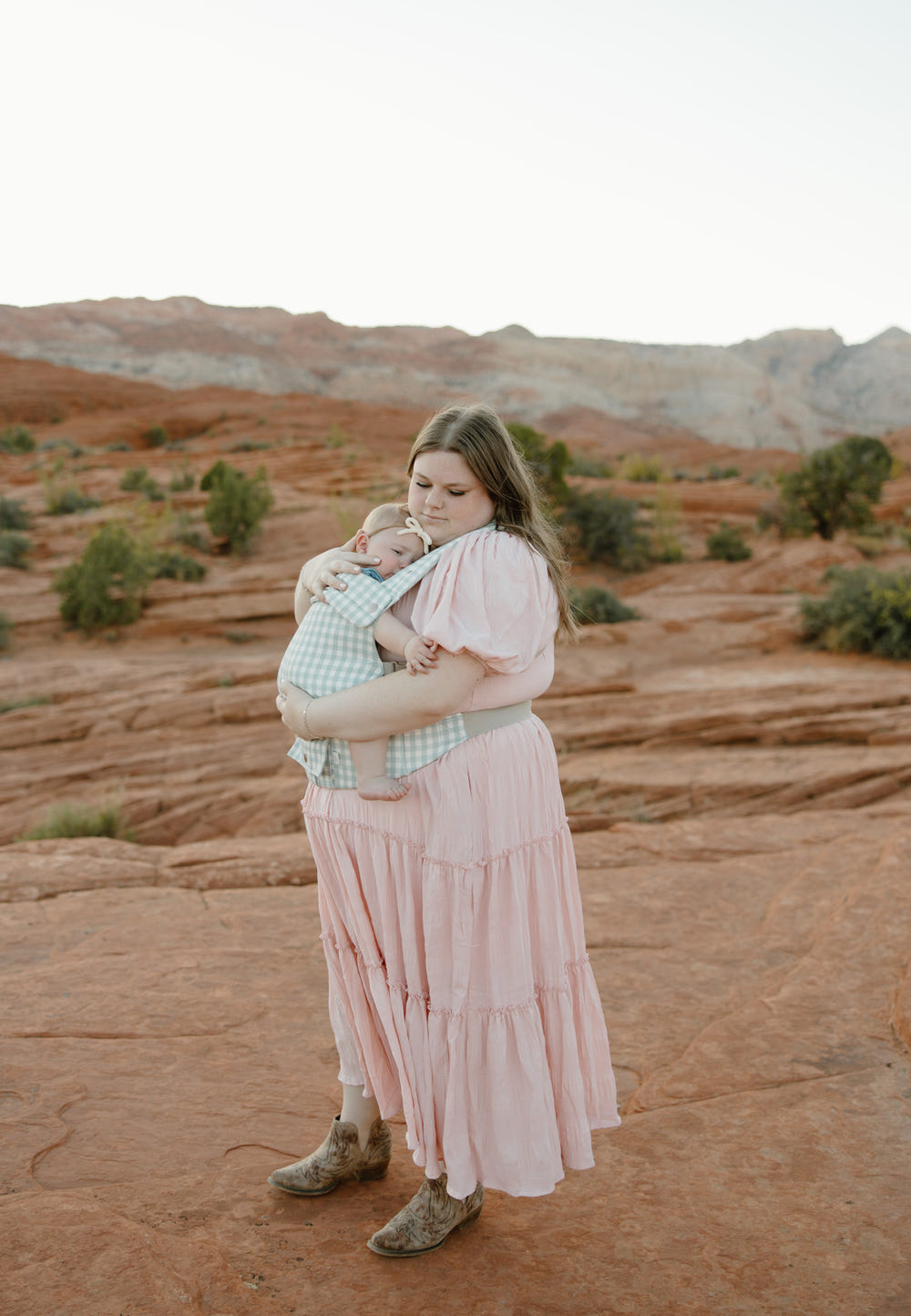 Monroe x Coco Gingham Cotton Baby Carrier for infants 7-35 lbs, stylish and comfortable for parents and babies.