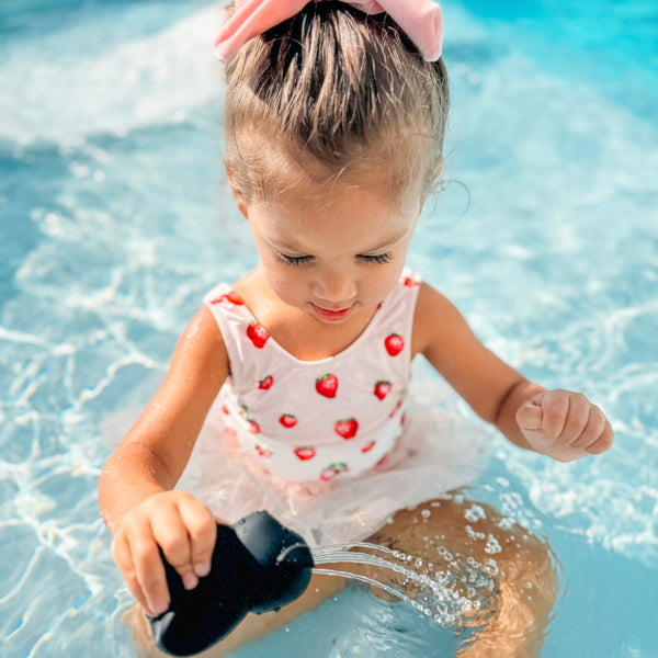 Strawberry Patch Bath Toys