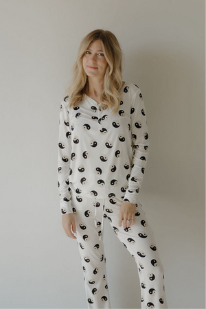 Women's Long Sleeve Bamboo Pajama | Black & White Yin Yang