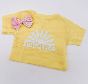 Sunkissed Tee for babies in soft fabric, perfect for sunny days and casual outings.