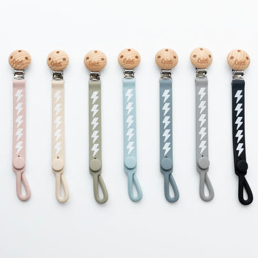 Nash Everything Clip - Bolt: Stylish pacifier clip for secure attachment and easy access for babies.