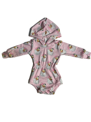 Pink Santa ribbed hooded romper for babies, perfect for cozy sleep and festive holiday vibes.
