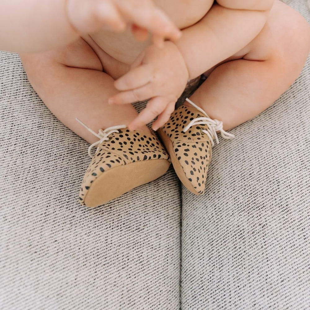 Cheetah Low Top Oxfords for babies with soft sole, perfect for stylish and comfortable first steps.