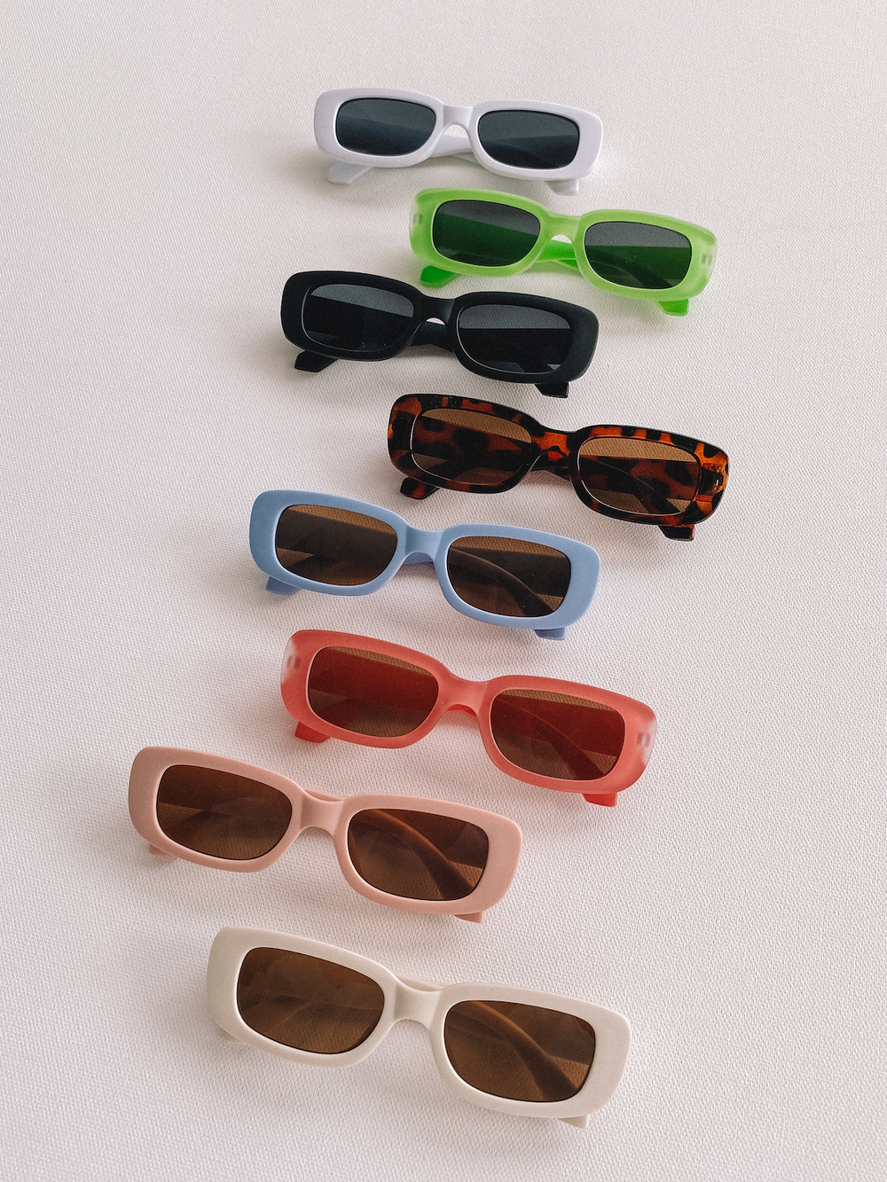 Adorable 90s sunnies for babies and toddlers, perfect for stylish sun protection.