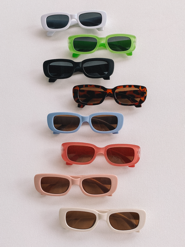 Adorable 90s sunnies for babies and toddlers, perfect for stylish sun protection.
