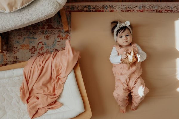 Peony Ribbed Stretch Swaddle