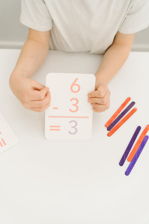 Basic subtraction flashcards for kids, promoting early math skills through fun puzzles and creative activities.