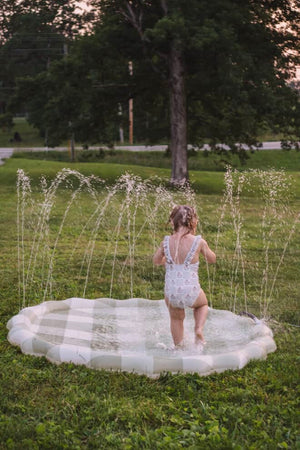 BROOKLYN NEUTRAL Green Gingham Splash Pad with Hose Attachment