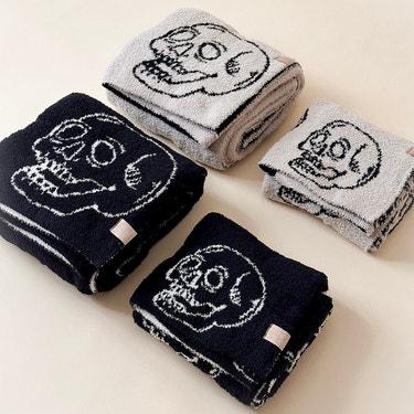 Skull & Peace Signs | Plush Blanket - MOOGCO Baby