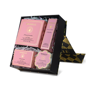 French Lavender Daisy Gift Set for babies, featuring soothing body care products in a charming presentation.