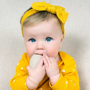 The Teething Egg with Amber Inside