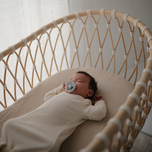 Mushie FRIGG Moon Natural Rubber Pacifier 2-Pack Soft Colors