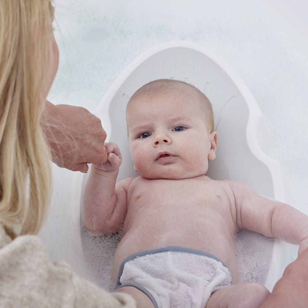 Shnuggle Newborn Baby Bath Support - Ergonomic, non-slip, quick-dry for babies 0-6 months. Safe and comfortable bathing.