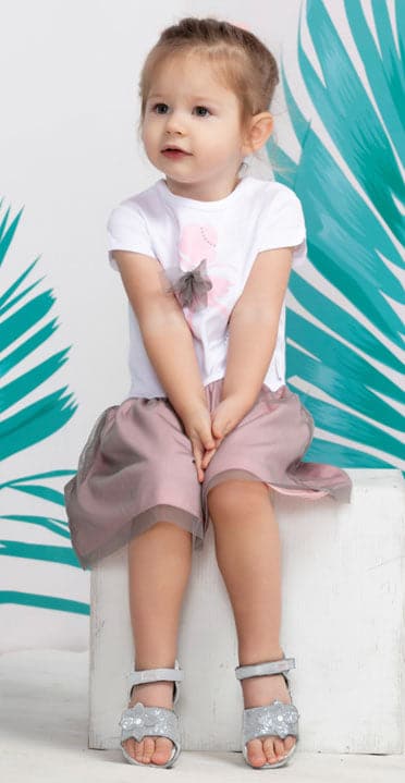 Soft tulle ballerina dress for babies, perfect for special occasions and playtime.