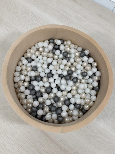 Oversized Ball Pit with 400 BPA-Free Balls
