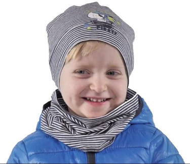 Boys Hat Alan with Scarf - Cozy beanie set for stylish warmth in chilly weather. Perfect for little adventurers!