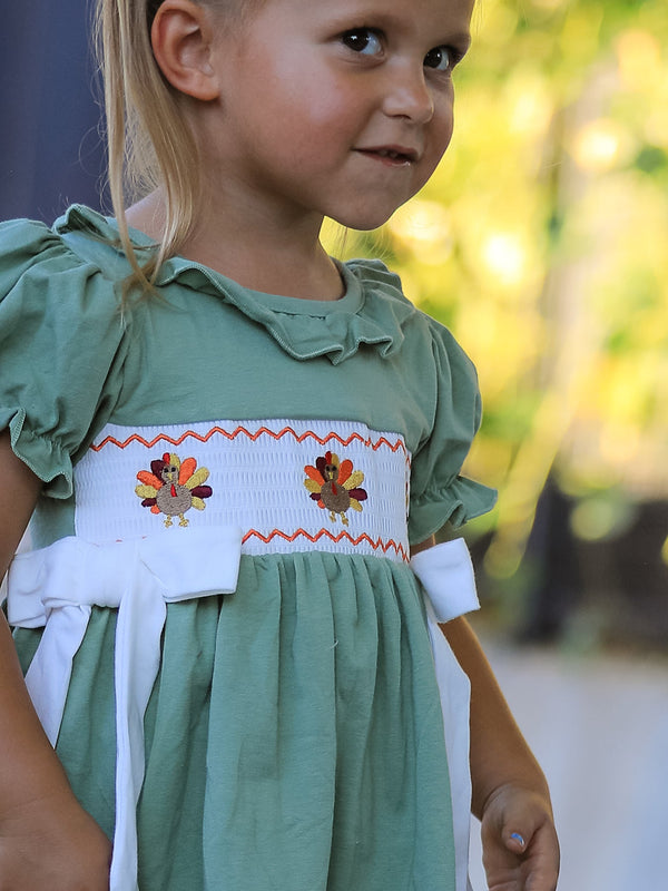 Fall Thanksgiving Chicken Smock Embroidered Green Plaid Boys 'Set