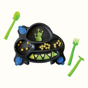 UFO Training Plate and Utensils for babies, perfect for easy feeding and fun mealtime experiences.