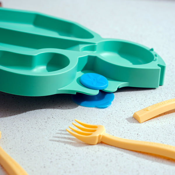 Turtle Training Plate and Utensils for babies, perfect for feeding and nursing, shown from angle 3.