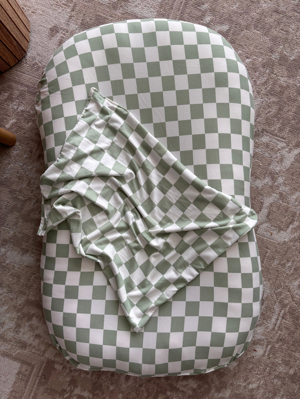 Leaf Checkered Baby Lounger Cover
