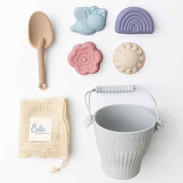 Allison Silicone Beach Toy Set for babies, featuring colorful sand toys for fun at the beach.