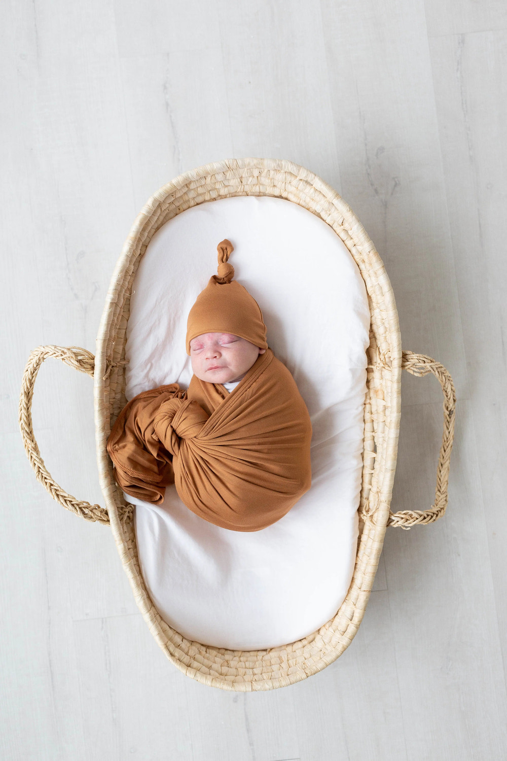 Swaddle Blanket and Hat Set - Camel Brown - MOOGCO Baby