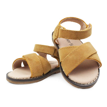 Natural Classic Sandal for babies - stylish, comfortable footwear for little ones. Perfect for everyday wear.