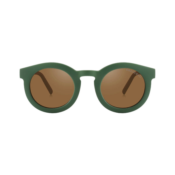 Classic sustainable sunglasses for kids aged 3-8, plant-based, bendable, polarized, angled view.