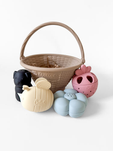 Colorful Strawberry Patch Bath Toys for babies, perfect for fun and safe bath time play.