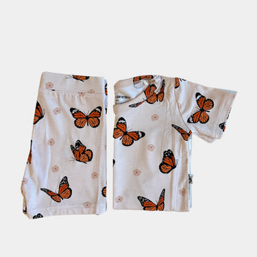 "Baby Bedtime Flutter Short Set - Adorable two-piece outfit for cozy nights and sweet dreams."