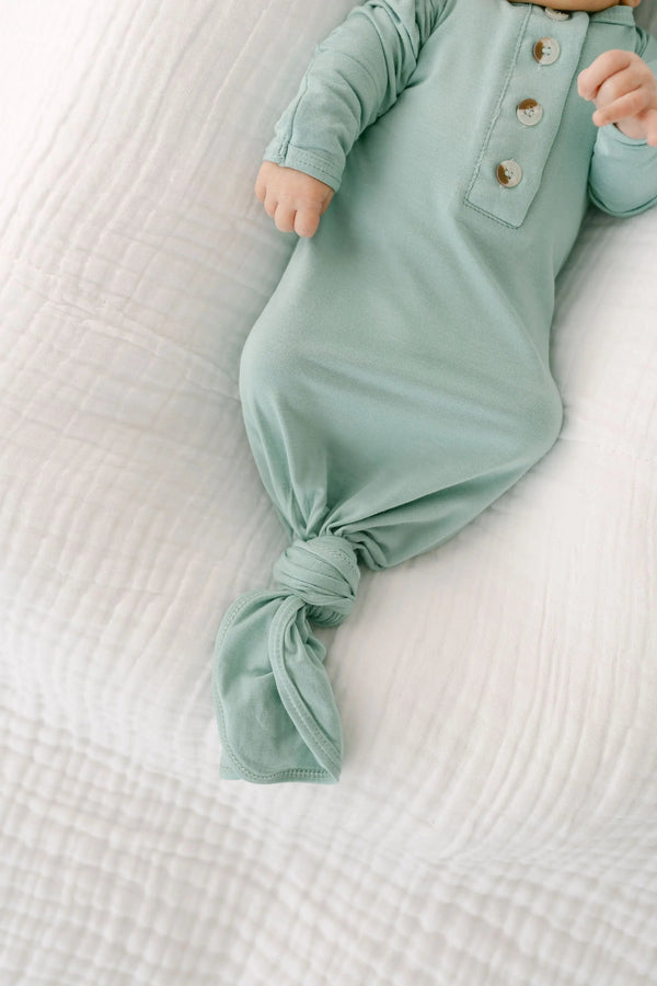 Knotted Baby Gown & Hat Set - Mint (Newborn-3 months) - MOOGCO Baby