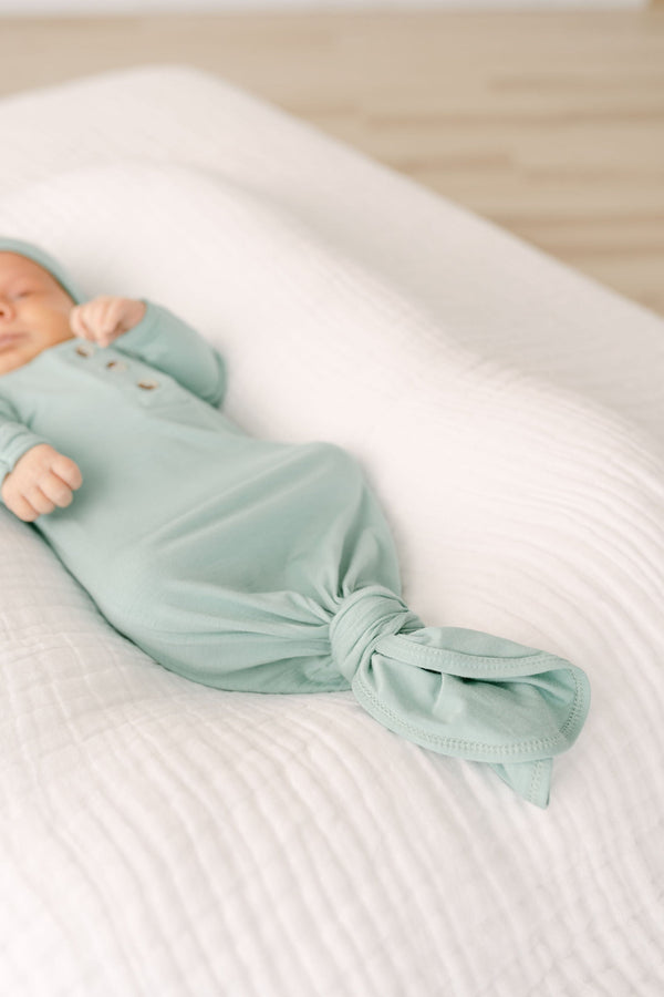 Knotted Baby Gown & Hat Set - Mint (Newborn-3 months)