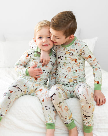 Friendly Farms Two-Piece Set for babies, cozy loungewear in soft fabric, perfect for comfort and play.