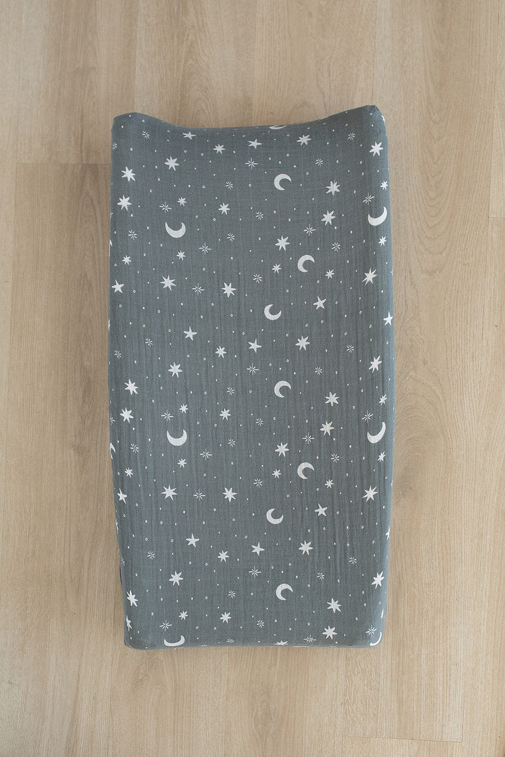 Night Sky Muslin Changing Pad Cover - MOOGCO Baby