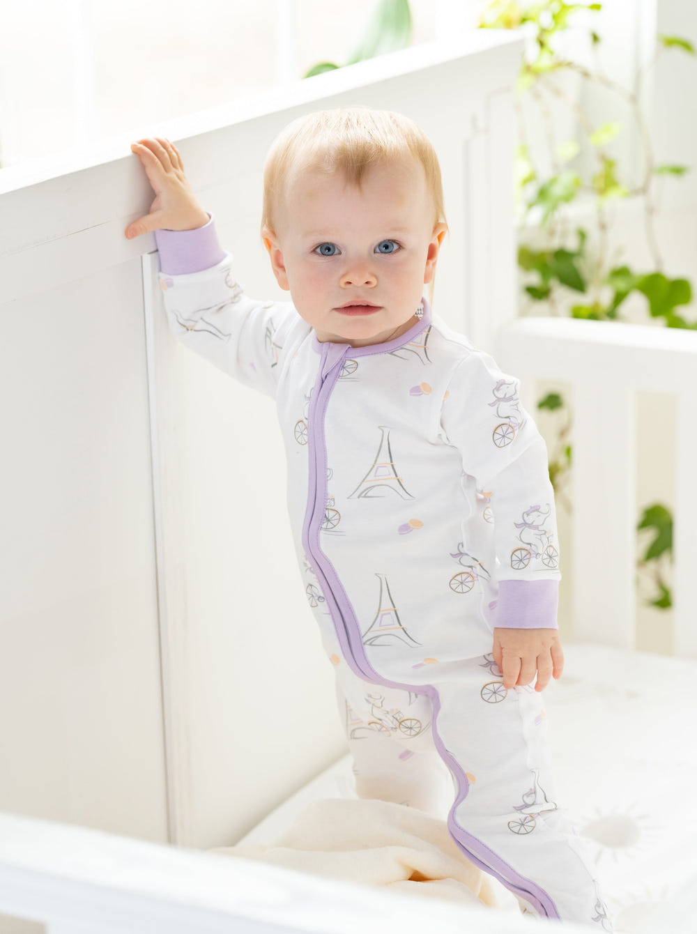 Organic cotton romper for babies by Moy In Paris, featuring soft, breathable fabric and stylish design.