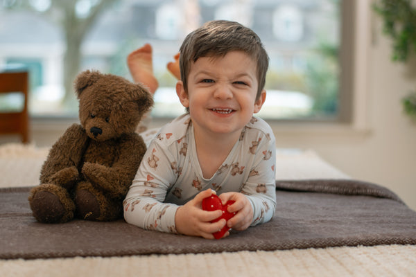 Valentine's Teddy Bear 2pc Bamboo Pajamas for babies, cozy and cute bedding for a restful sleep.