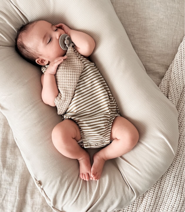 Oat Ribbed Baby Lounger Cover