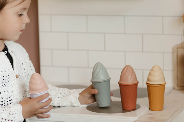 Colorful silicone ice cream cones for babies, perfect bath toys for fun and imaginative playtime.
