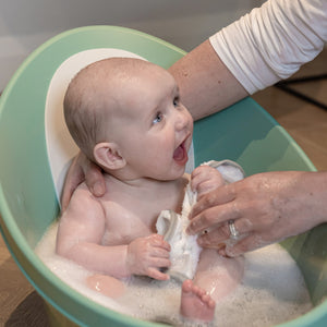 Shnuggle Bath & Change Bundle: Baby Bath & Changing Bundle + Accessories - 6-Piece Set for Cozy Bath & Diaper Time