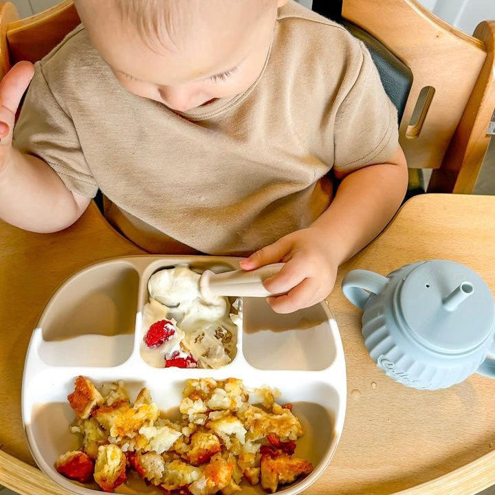 Dip Dye 4 Section Suction Plate for babies - colorful, safe, and perfect for mealtime mess-free dining.