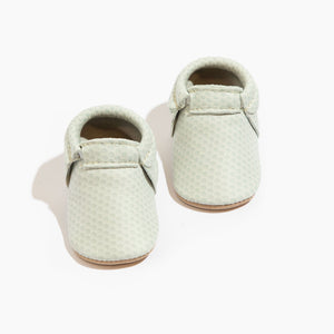 Fairway City Baby Shoe - stylish and comfortable city mocc for little ones, perfect for everyday adventures.